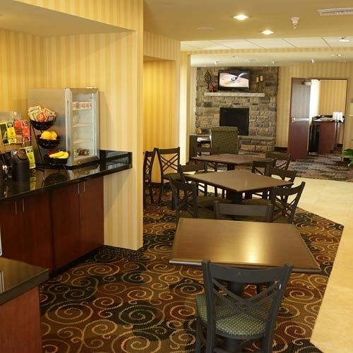 Cobblestone Hotel - Wayne Zewnętrze zdjęcie